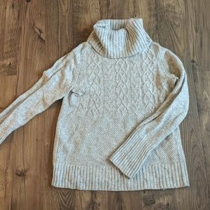 Grey gap turtleneck